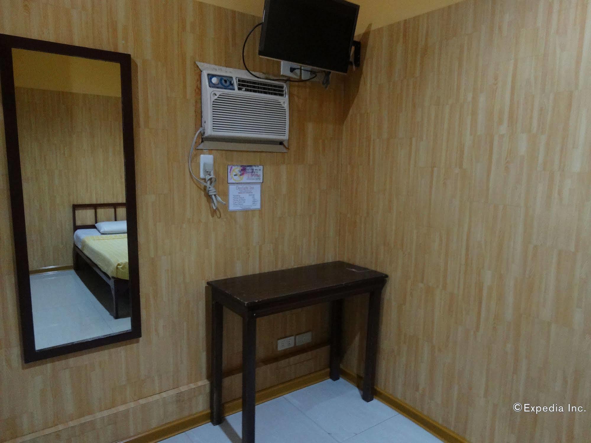Daylight Inn Davao City Εξωτερικό φωτογραφία